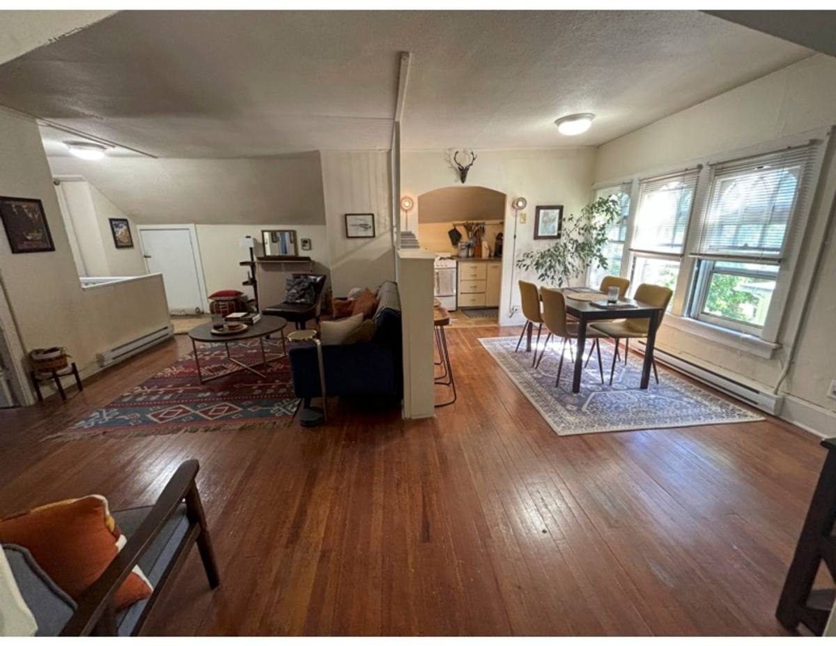 Apartment for rent at 2931 Cottage Grove, Des Moines, IA 50311