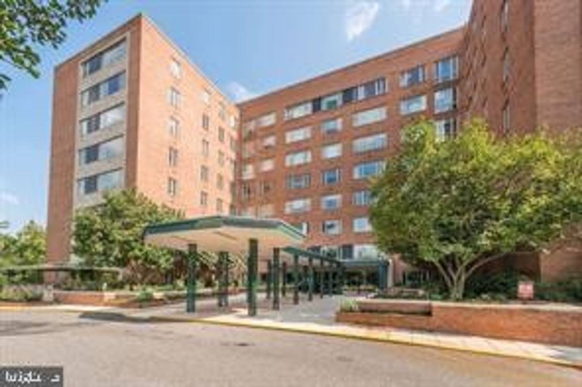 Apartment for rent at 4301 Massachusetts Ave NW #3011, Washington, DC 20016