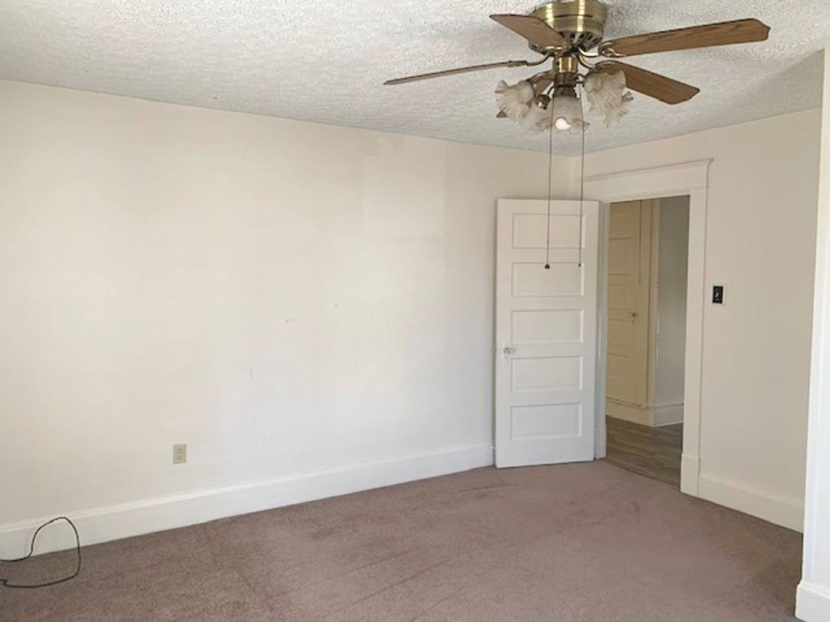 Apartment for rent at 127 Langhorne Ave, Johnstown, PA 15905