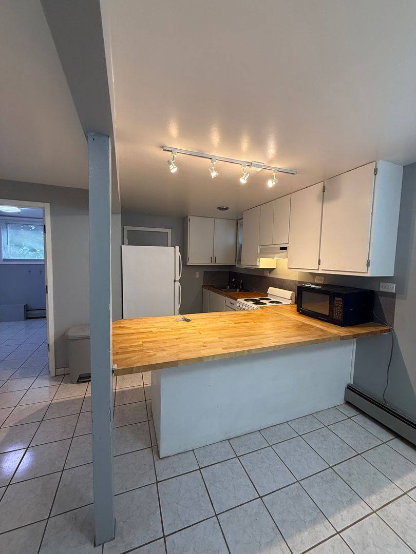 Apartment for rent at 2106 2108 Blueberry St, Fairbanks, AK 99701