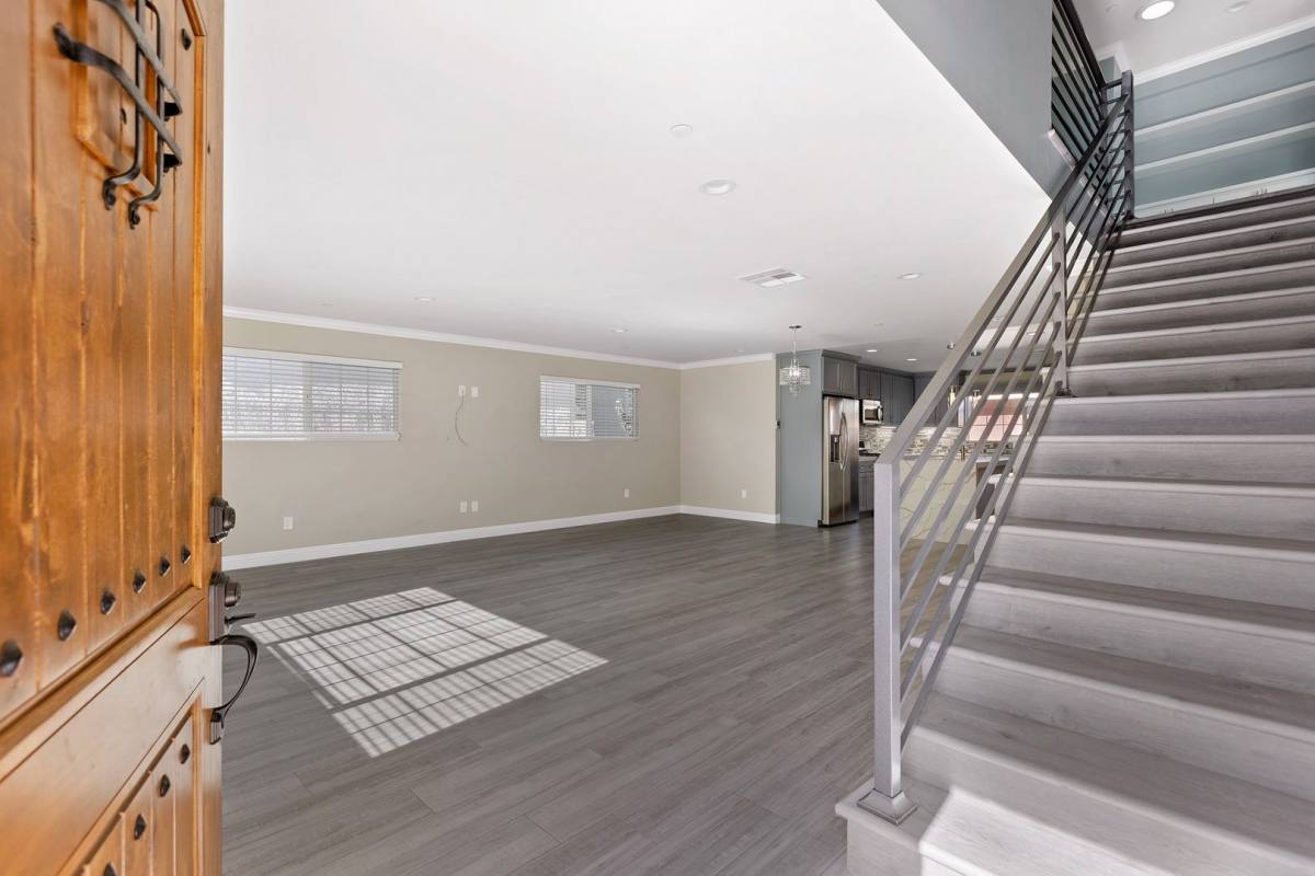 House for rent at 2216 N Frederic St, Burbank, CA 91504