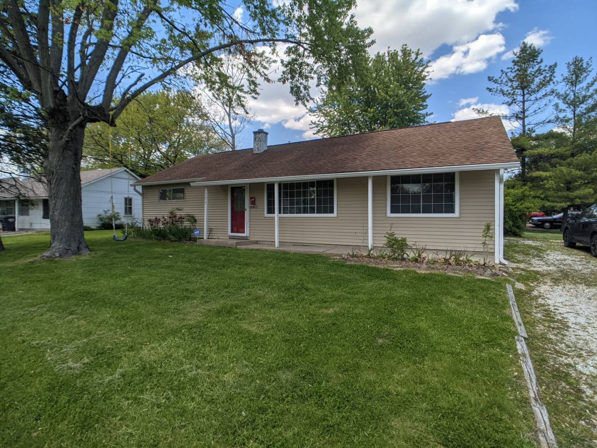 House for rent at 139 Totten Dr, Greenwood, IN 46143