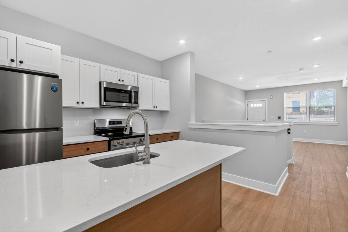 Apartment for rent at 822 N 40th St, Philadelphia, PA 19104