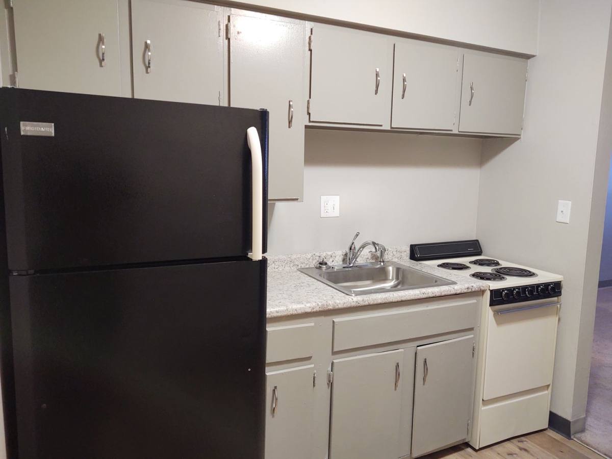 Apartment for rent at 1441 Capitol Ave, Des Moines, IA 50316