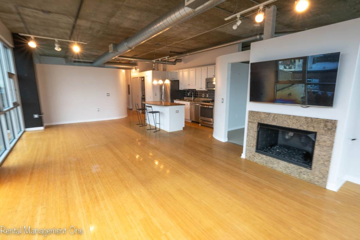 Apartment for rent at 100 W 5th St, Royal Oak, MI 48067
