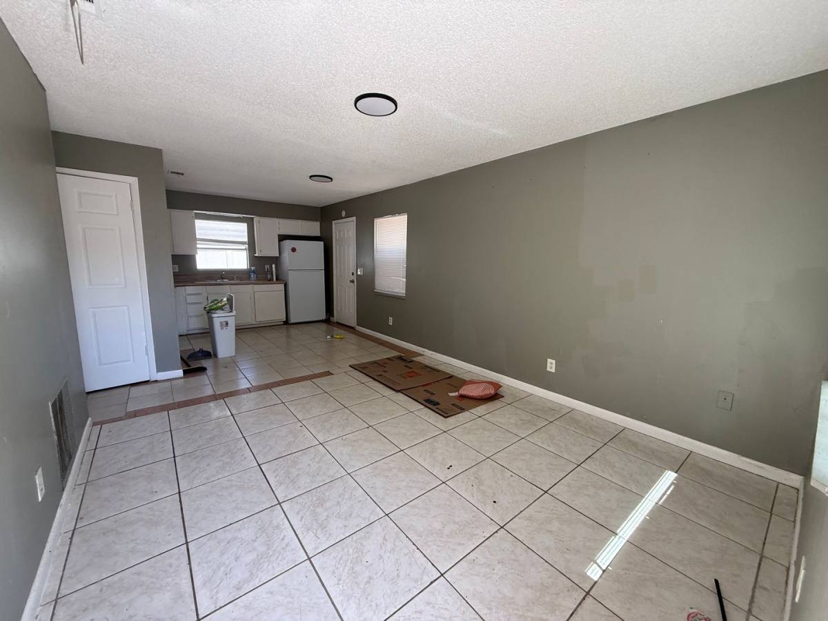 Apartment for rent at 1726 E Idell, Tampa, FL 33604
