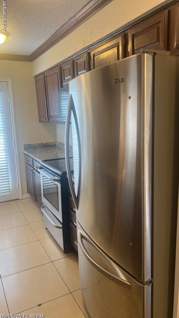 Condo for rent at 1901 Cloisters Dr, Arlington, TX 76011