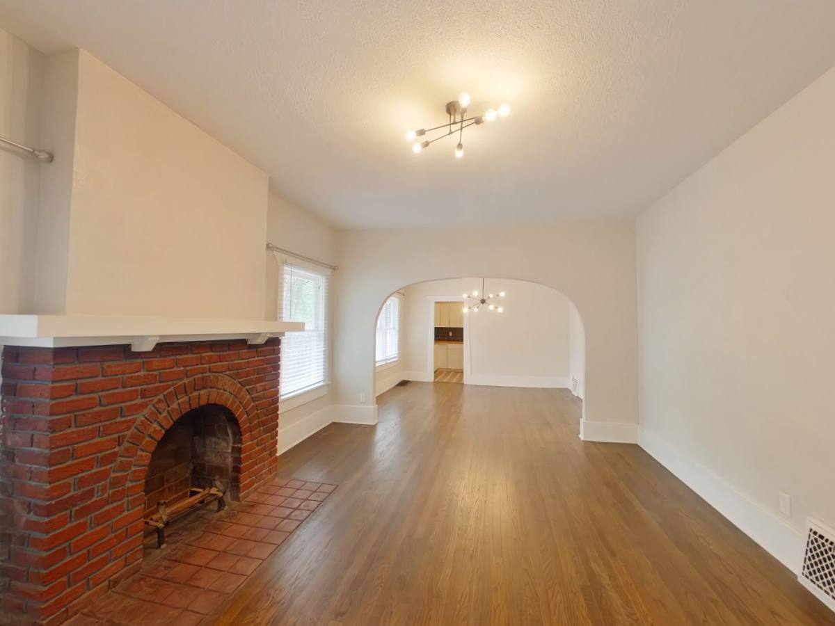 House for rent at 333 N Volutsia, Wichita, KS 67214