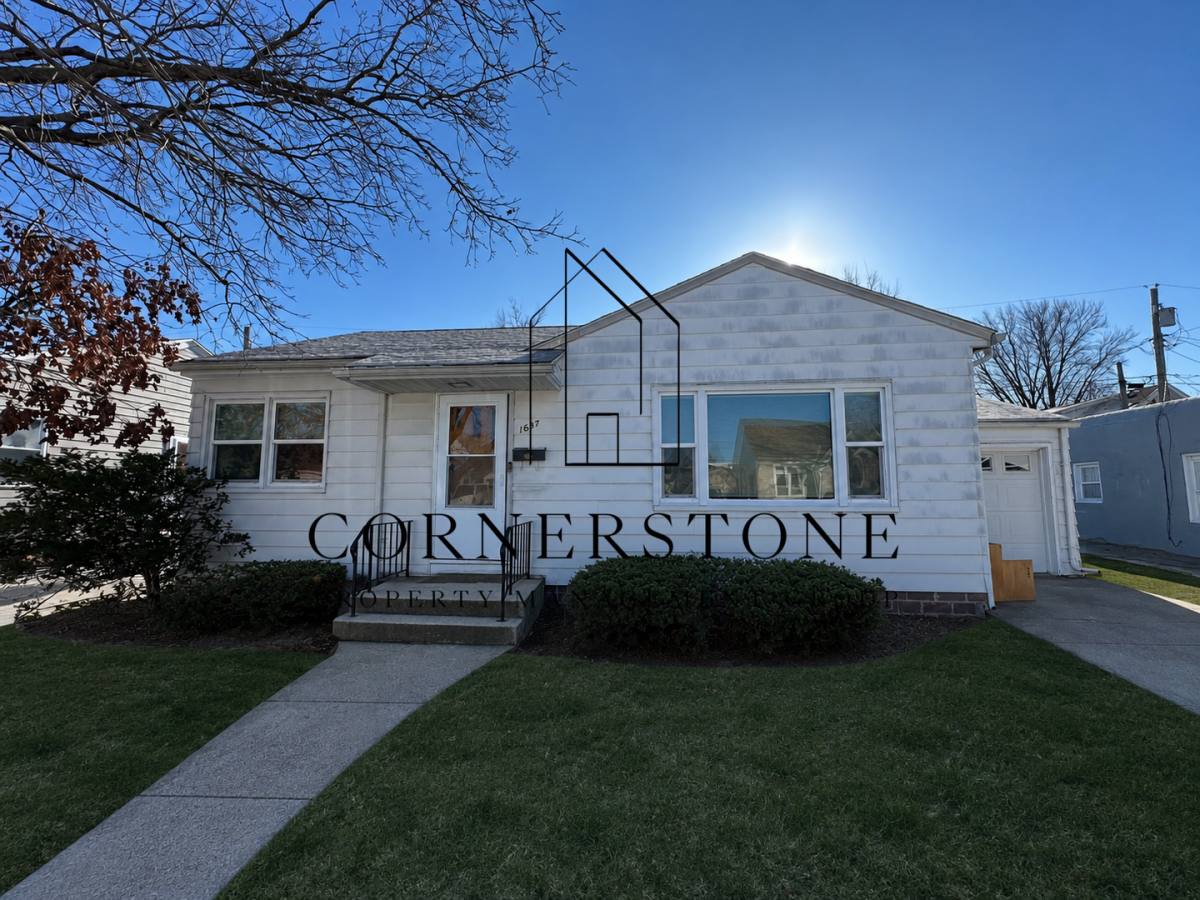 House for rent at 1637 8 1 2 Ave N, Fort Dodge, IA 50501
