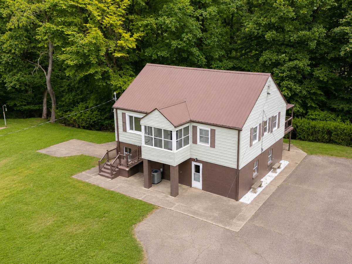Apartment for rent at 690 Masonic Park Rd, Marietta, OH 45750
