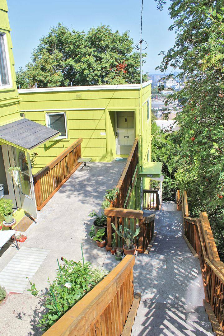 Apartment for rent at 1537-1543 SW Upper Hall St, Portland, OR 97201