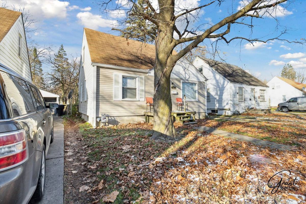 House for rent at 15847 Chatham St, Detroit, MI 48223