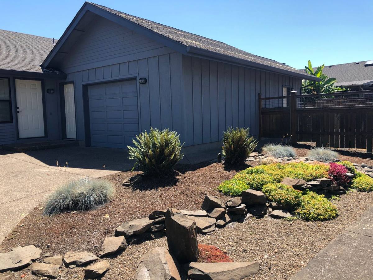 House for rent at 2915 Norkenzie Rd, Eugene, OR 97408