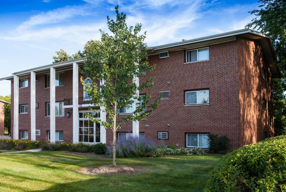 Apartment for rent at 107 E 8th St, Hobart, IN 46342