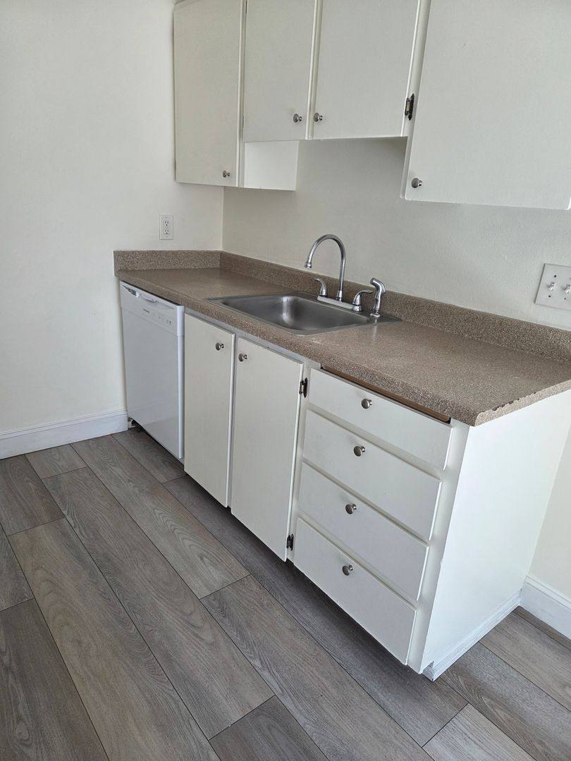 Apartment for rent at 1136 NE 181st Ave, Portland, OR 97230