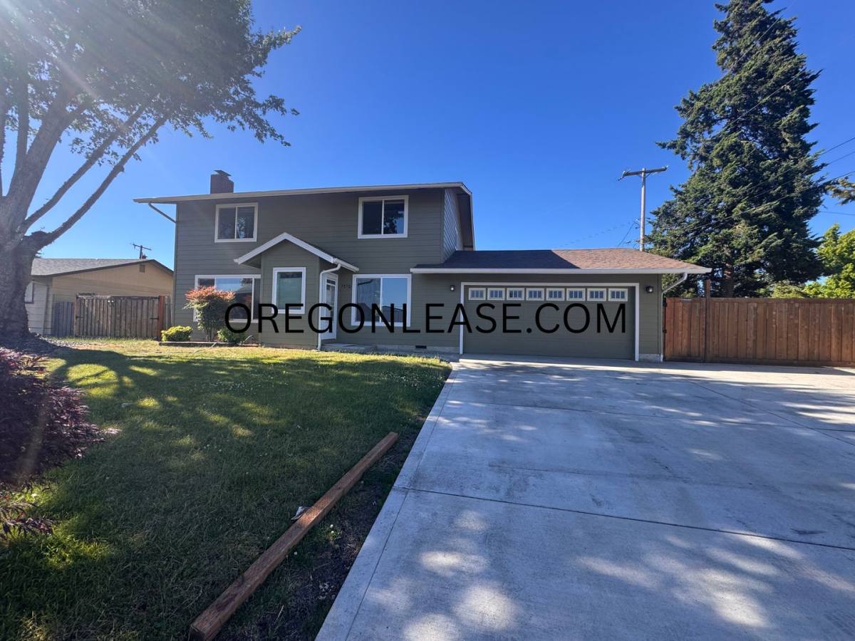 House for rent at 1710 Rambling Dr, Springfield, OR 97477