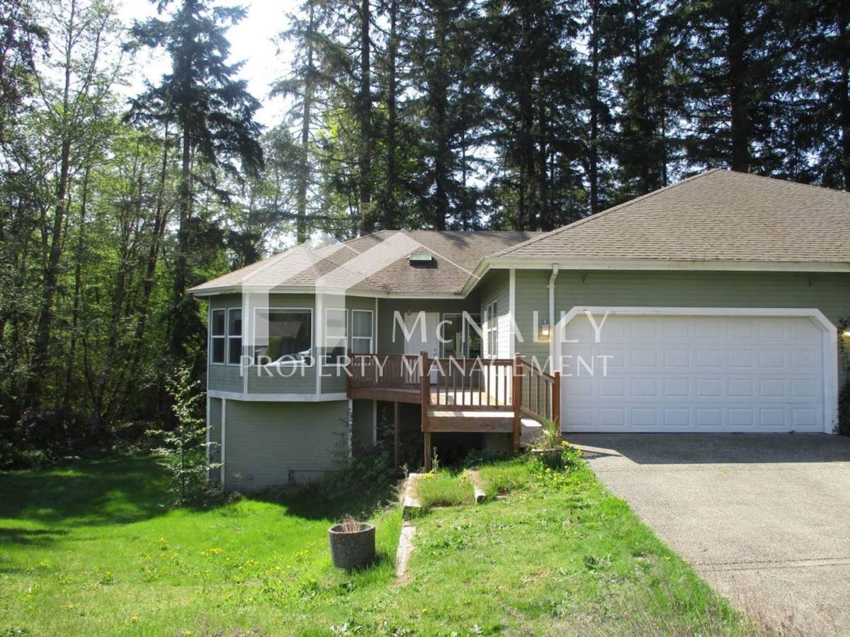 Condo for rent at 14002 95th Ave NW, Gig Harbor, WA 98329