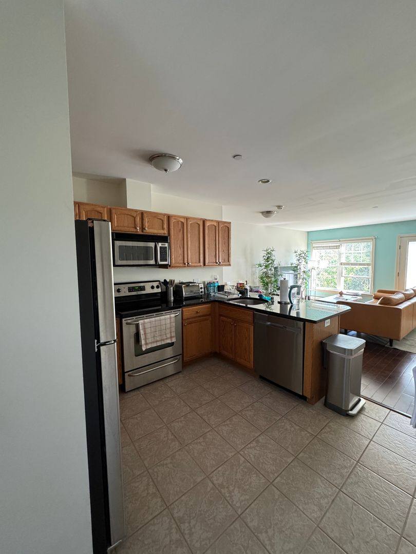 Townhouse for rent at 32 Cormorant Place, South Portland, ME 04106