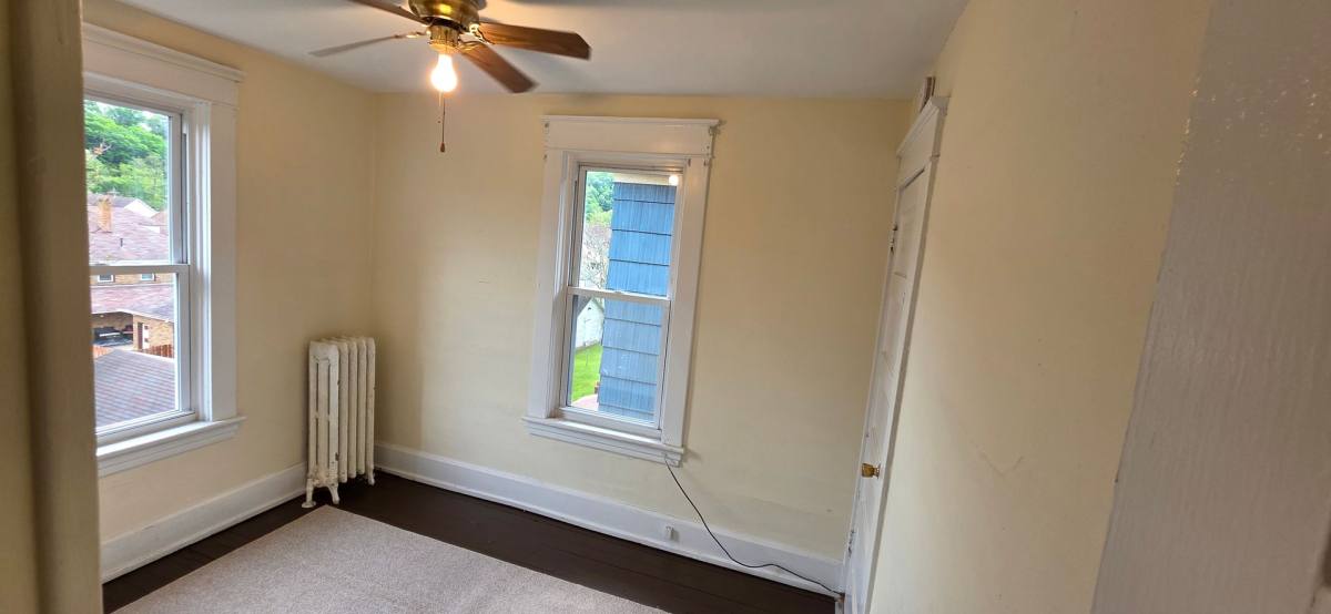 Apartment for rent at 523-525 Vickroy Ave, Johnstown, PA 15905