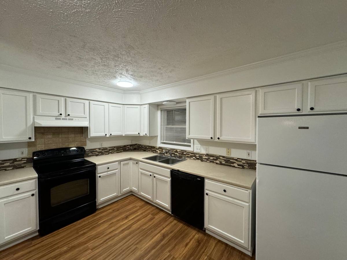 1116 Mazatlan Circle, Colorado Springs, CO 80910 - Apartment for Rent - Image 2