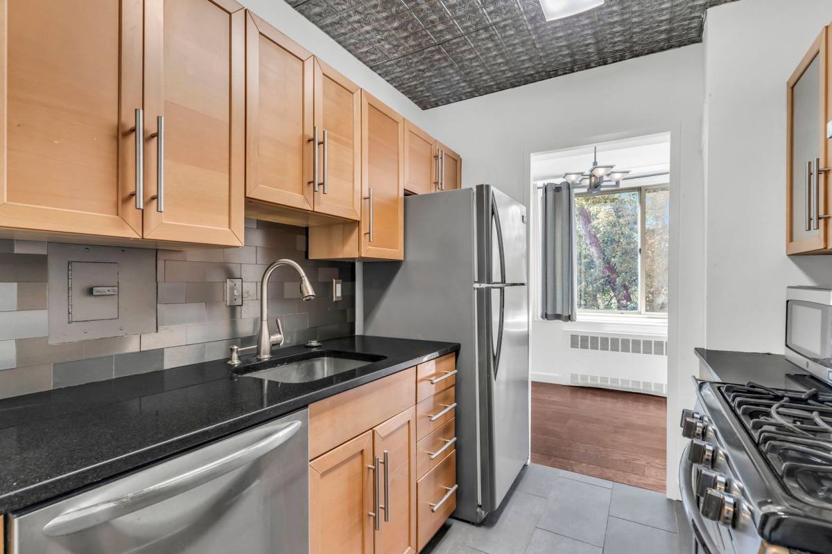 Condo for rent at 4000 Tunlaw Rd NW #318, Washington, DC 20007