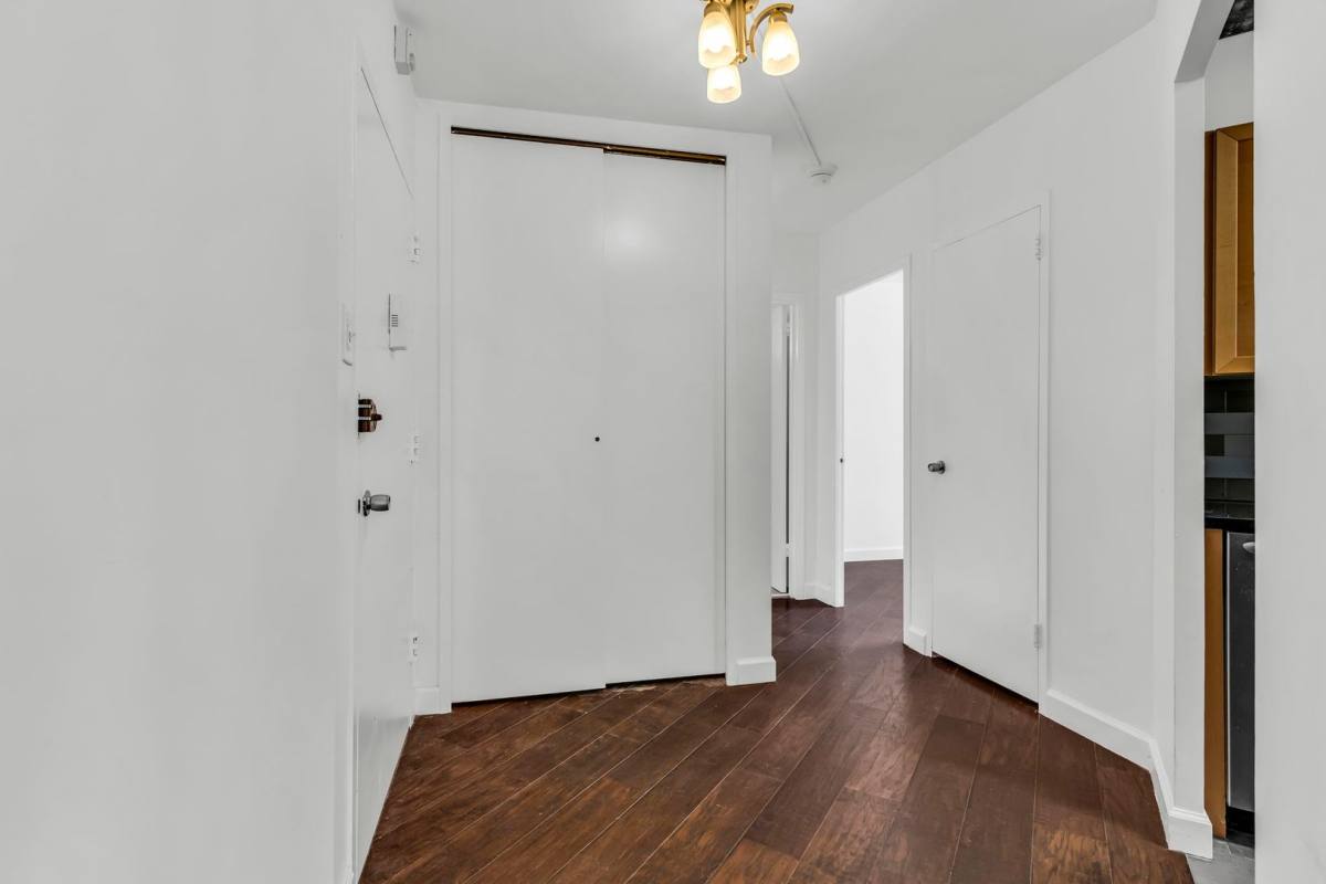 Condo for rent at 4000 Tunlaw Rd NW #318, Washington, DC 20007
