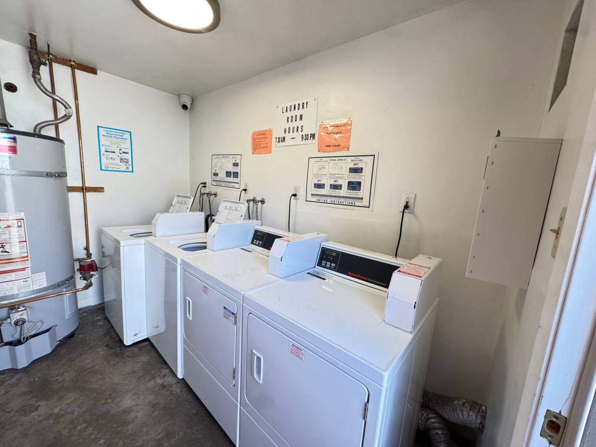 Apartment for rent at 1527-1541 E Walnut Ave, Orange, CA 92867