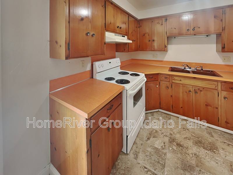 Apartment for rent at 1110 Garfield St #4, Idaho Falls, ID 83401