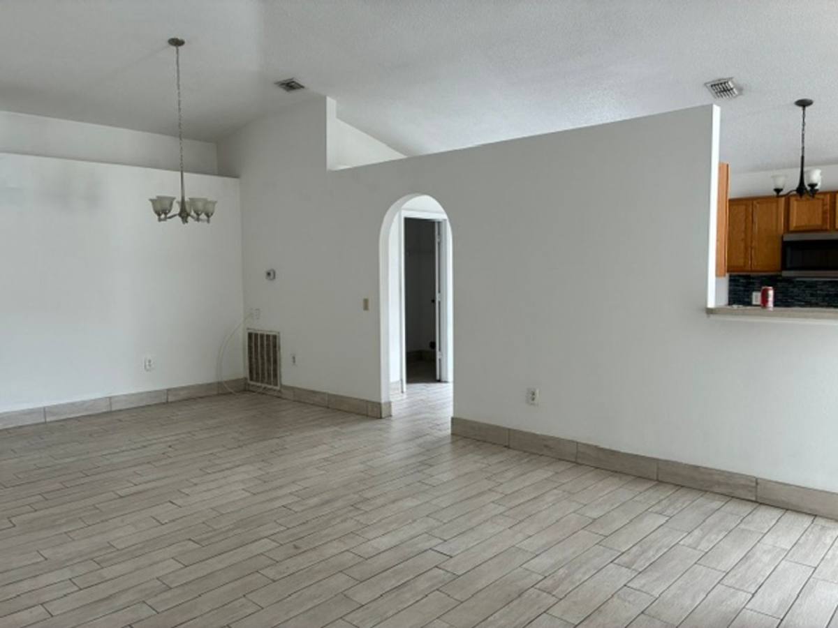 House for rent at 616 Sunway Lane, Winter Haven, FL 33880