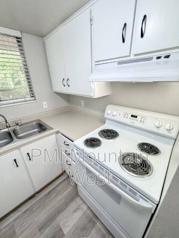 Apartment for rent at 528 S 1100 E #4, Salt Lake City, UT 84102