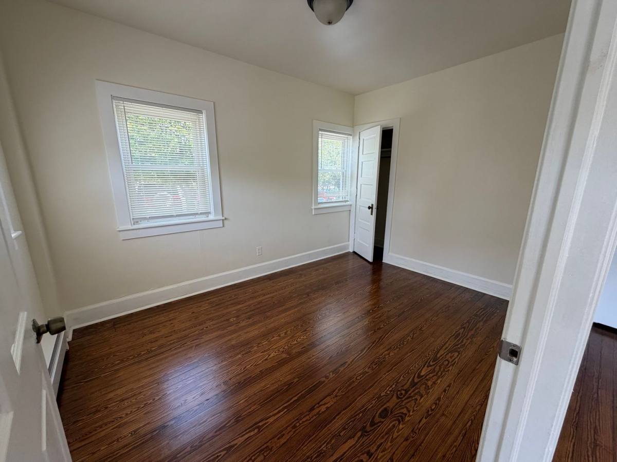 Apartment for rent at 214 N Saint Cloud St, Allentown, PA 18104