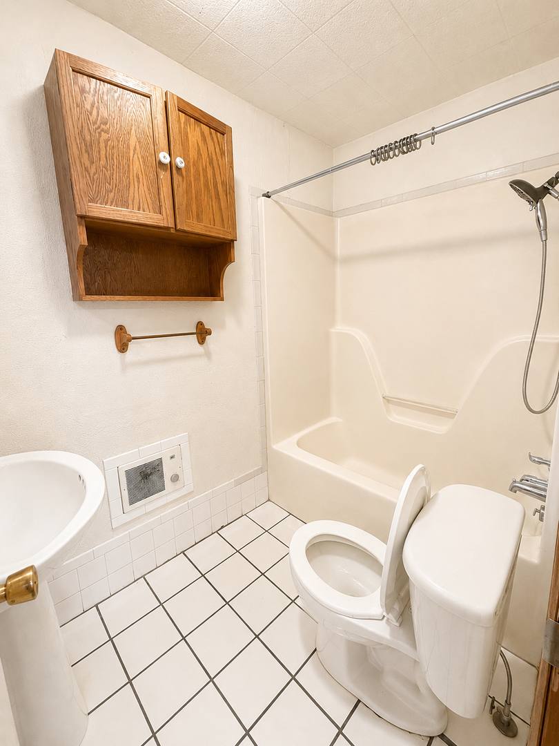 Apartment for rent at 3518-RUBY Way, Joplin, MO 64804
