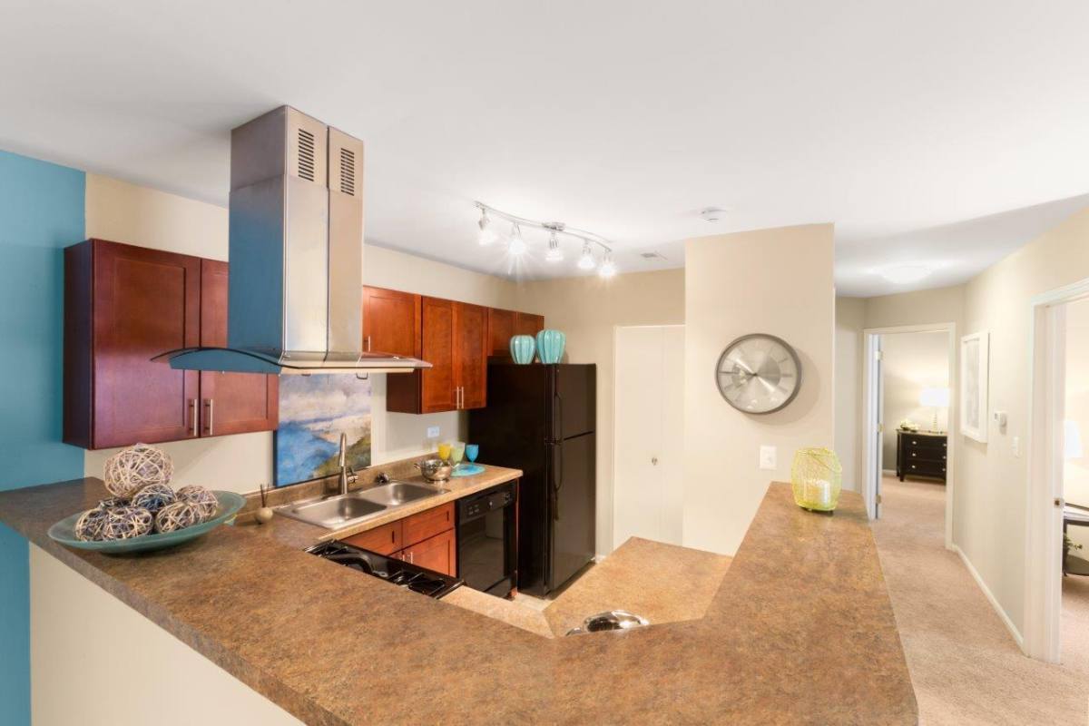 Apartment for rent at 6060 Laurel Lane, Willowbrook, IL 60527