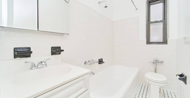 Apartment for rent at 124 E 24th St #4I, New York, NY 10010