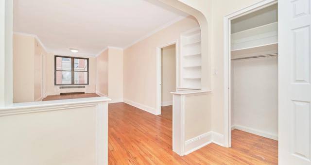 Apartment for rent at 124 E 24th St #4I, New York, NY 10010
