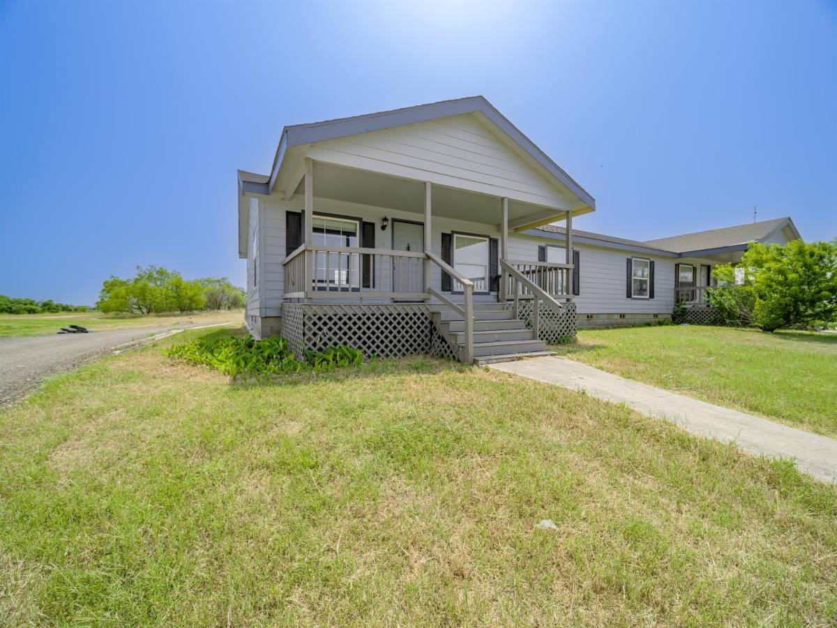 House for rent at Rolling Glen, 165 Rolling Glen, Springtown, TX 76082