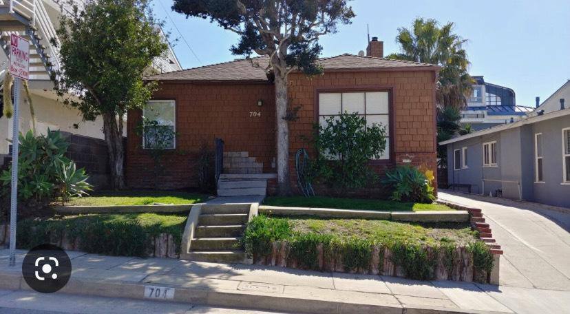 House for rent at 704 5th St #704, Hermosa Beach, CA 90254