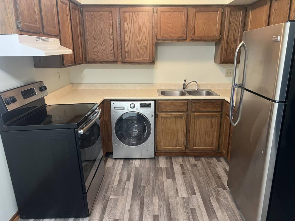 Apartment for rent at 3070 4th St #12, Moline, IL 61265