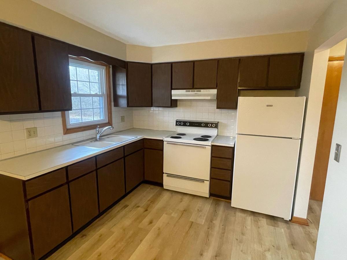 Apartment for rent at Stevenson Park, 1318 Stevenson Rd #5, Masury, OH 44438
