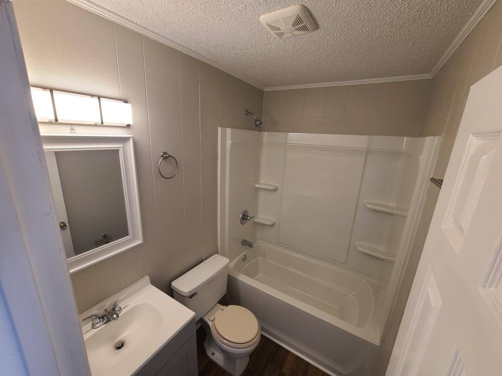 Apartment for rent at 205 East 1st Street, 205 E 1st St #D, Lexington, NC 27292