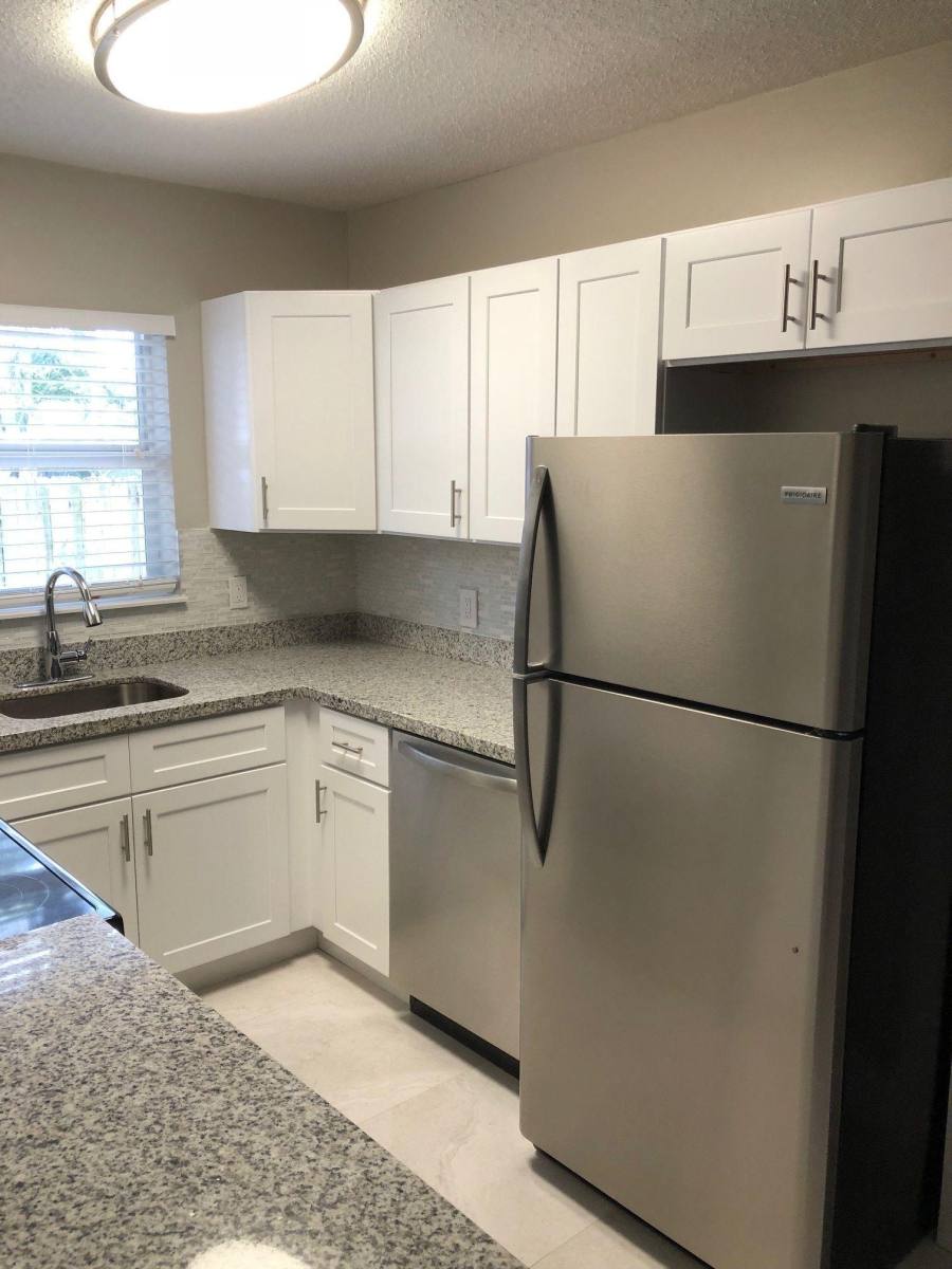 Apartment for rent at 1086 NE 33rd St #5, Fort Lauderdale, FL 33334