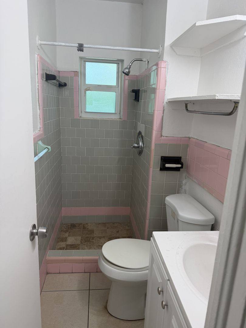 House for rent at 1444 NW 4th St, Fort Lauderdale, FL 33311