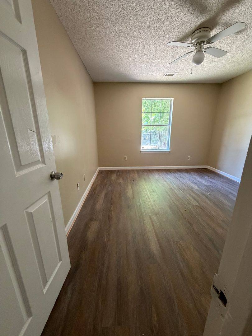 Apartment for rent at 26 A Chatham St, Savannah, GA 31406