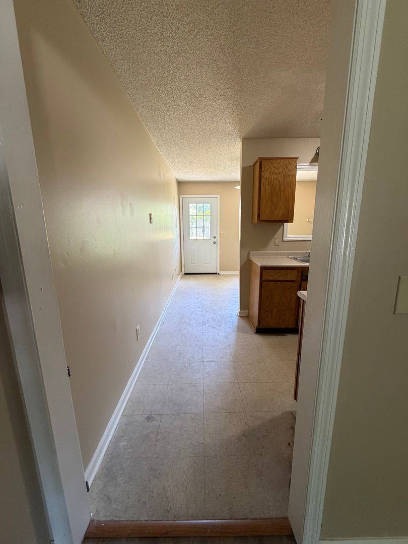 Apartment for rent at 26 A Chatham St, Savannah, GA 31406