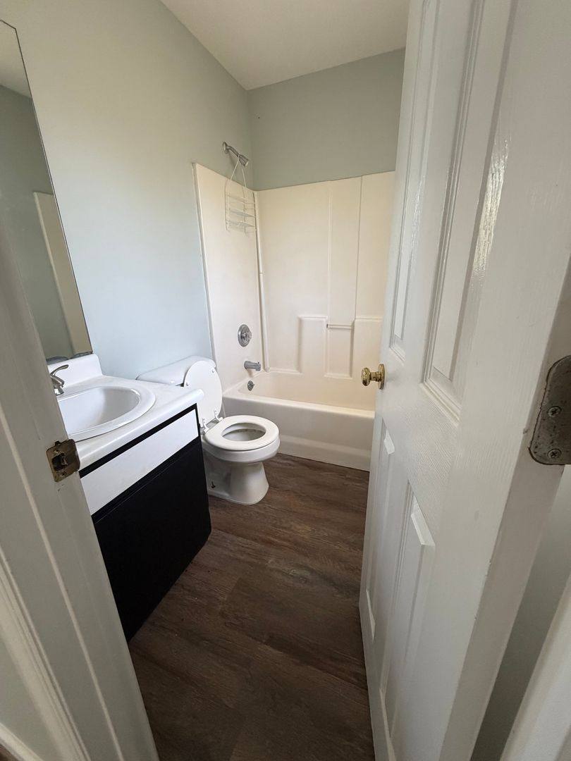 Apartment for rent at 26 A Chatham St, Savannah, GA 31406
