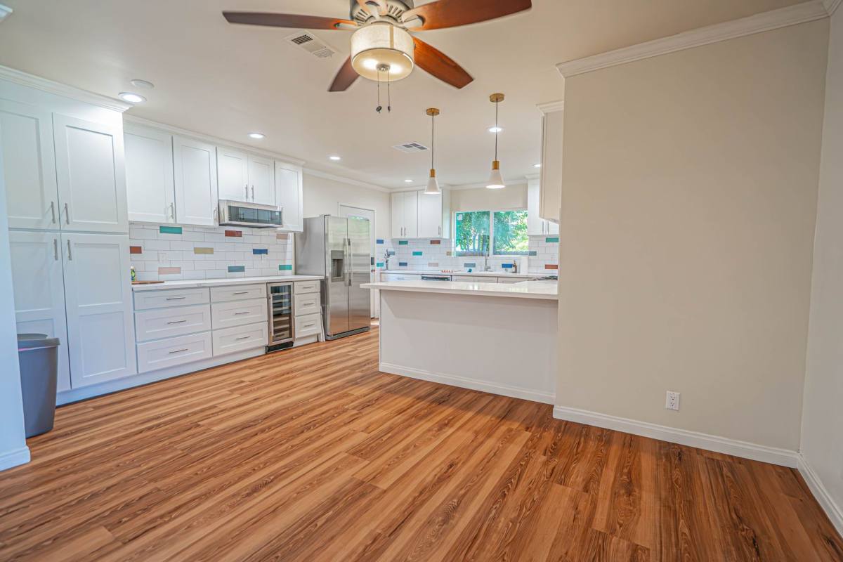 House for rent at 22742 Burbank Blvd, Woodland Hills, CA 91367