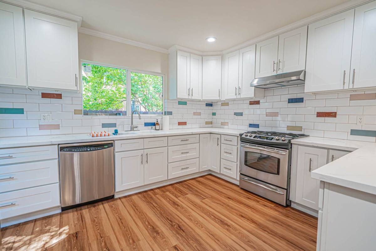 House for rent at 22742 Burbank Blvd, Woodland Hills, CA 91367