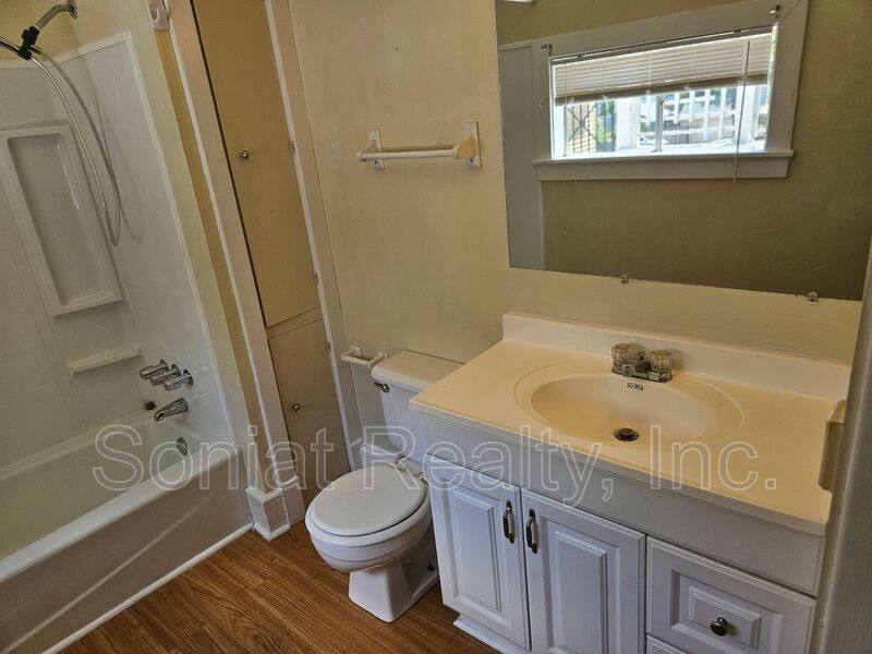 Apartment for rent at 110 S Pierce St #C, New Orleans, LA 70119