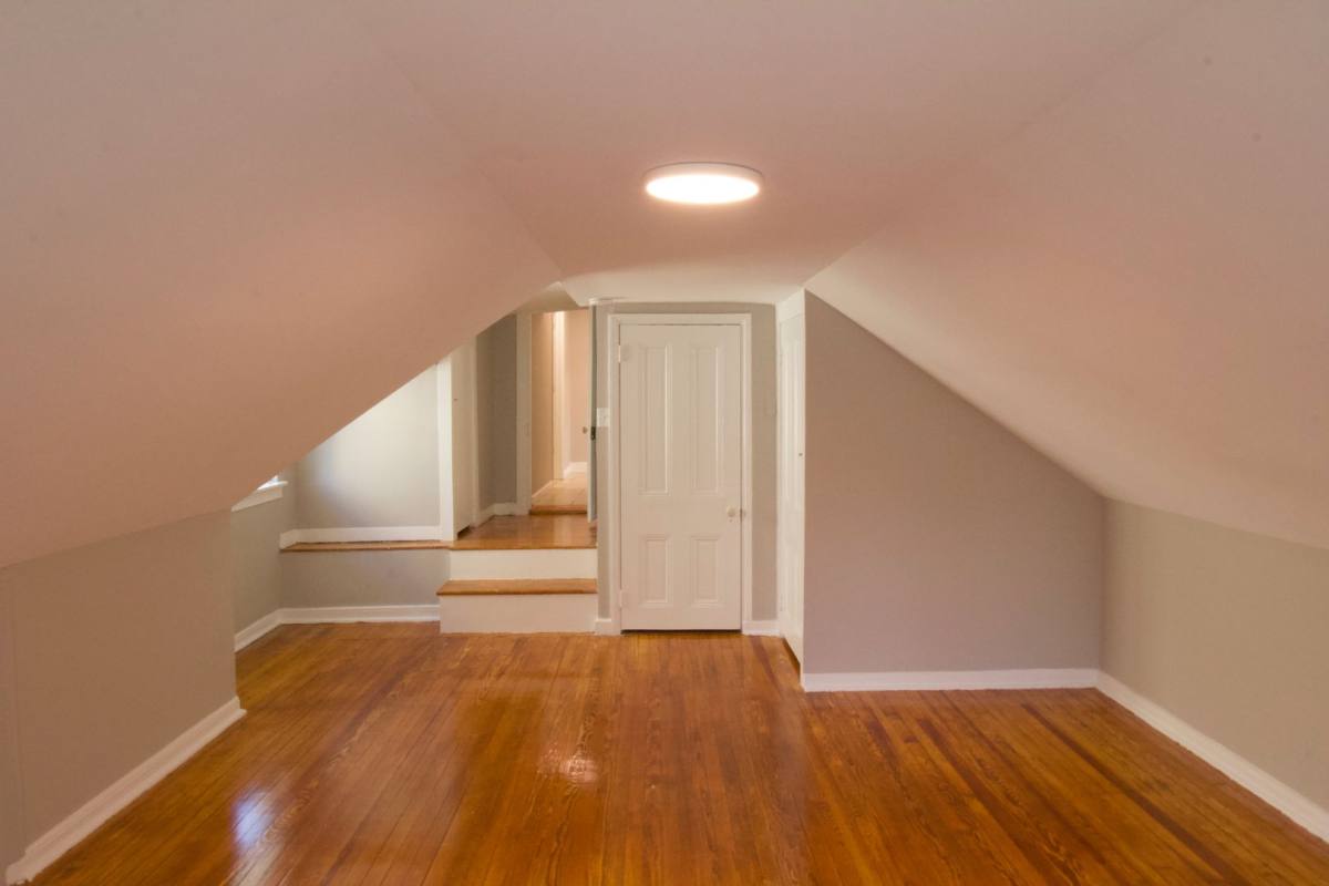Apartment for rent at 117 Chestnut St E, Audubon, NJ 08106
