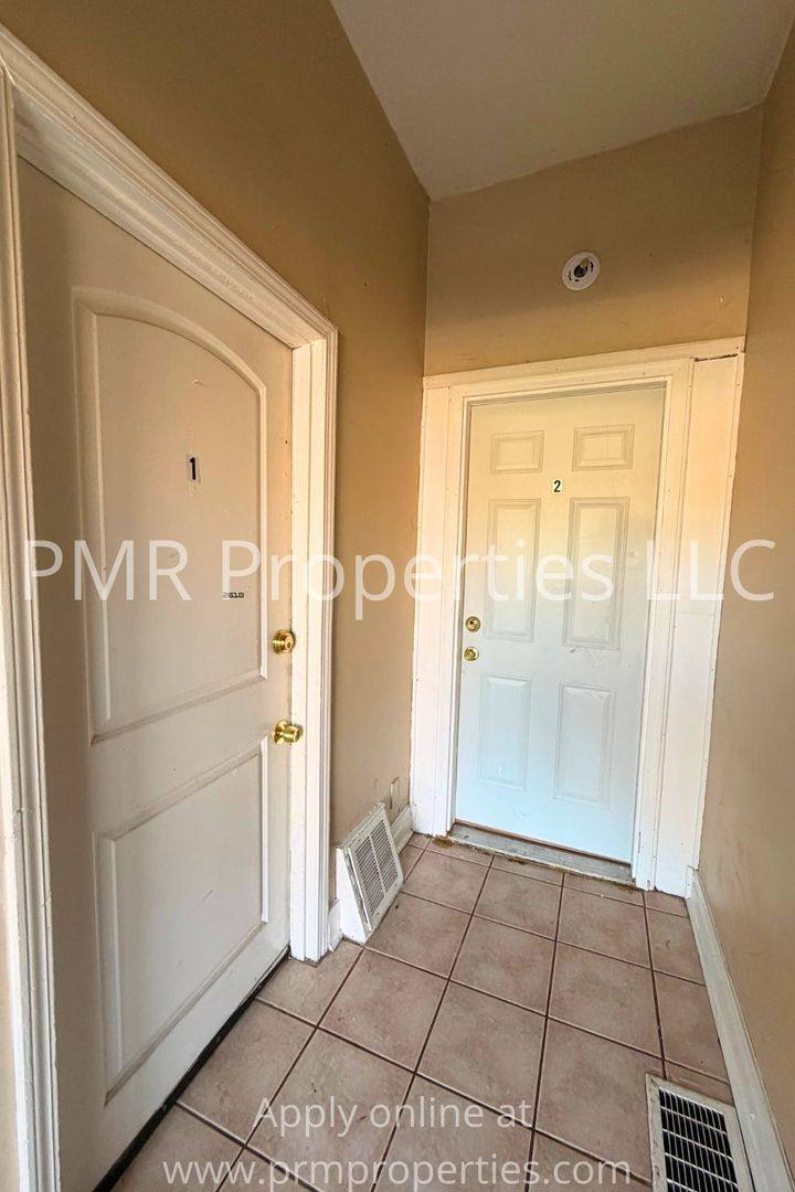 Apartment for rent at 114-116 S 7th St, Council Bluffs, IA 51501
